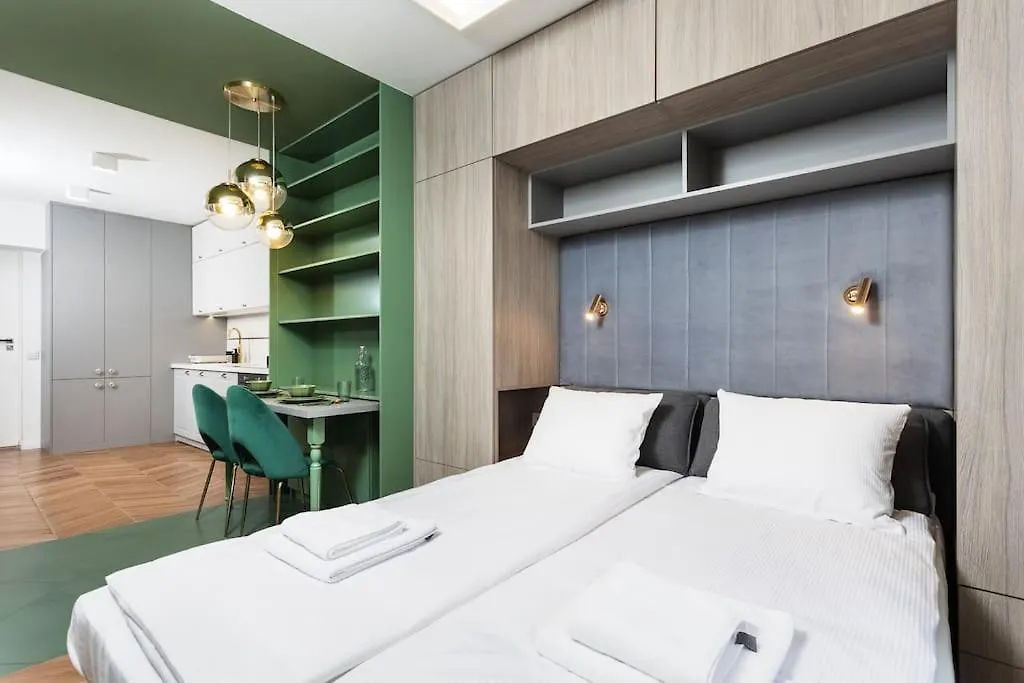 Apartment Verdant Oasis - Old Town Studio - By Upstairs Krakow