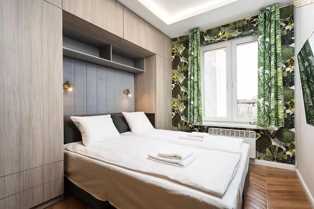 Apartment Verdant Oasis - Old Town Studio - By Upstairs Krakow