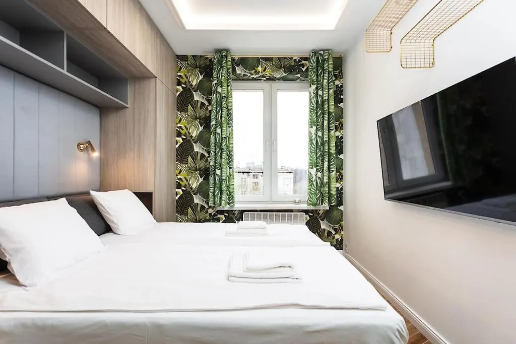 Apartment Verdant Oasis - Old Town Studio - By Upstairs Krakow Poland